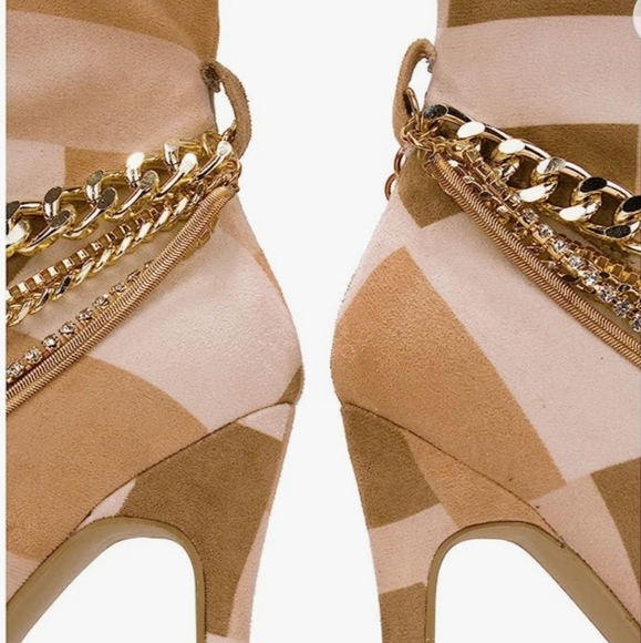 👣Unique CAPE ROBBIN 👣Somewhere Colorblock Chain Detail Boots footwear - Picture 8 of 16